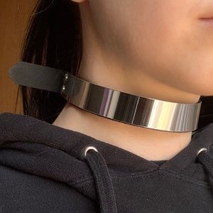 Club Exx Metallic Silver Choker